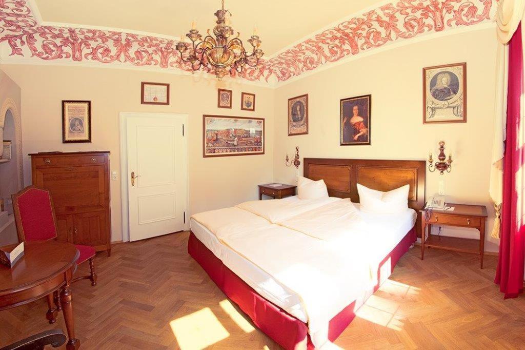 Trip Inn Hotel Der Adelshof Σβέμπις Χαλ Εξωτερικό φωτογραφία