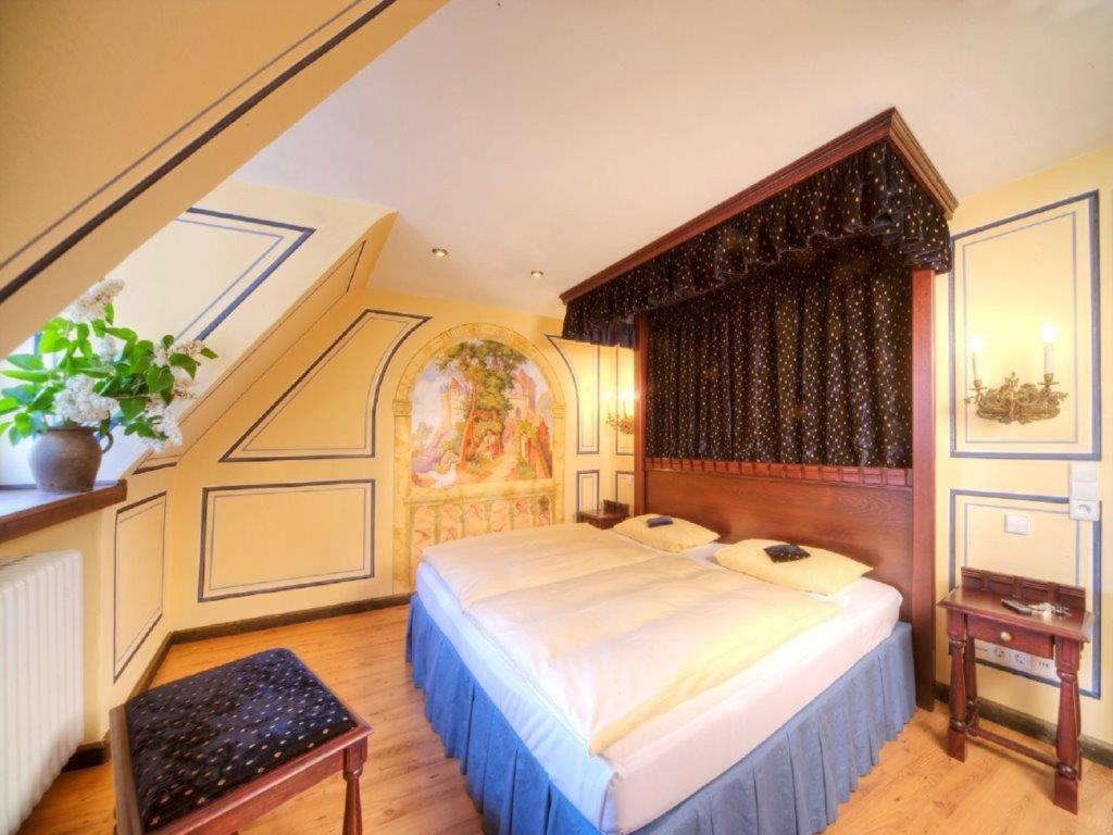 Trip Inn Hotel Der Adelshof Σβέμπις Χαλ Εξωτερικό φωτογραφία